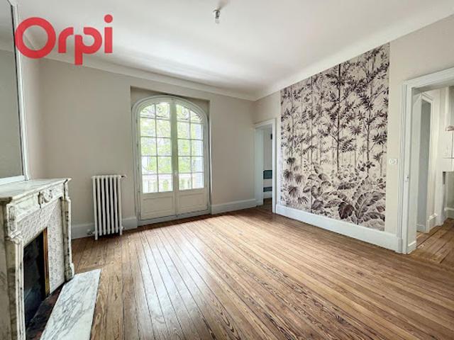 Location Appartement 3 pièces 96 m2 Vichy