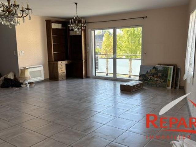 Location Appartement 3 pièces 96m² OBJAT 19130