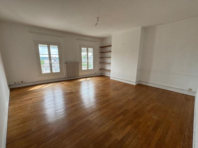 Location appartement 3 pièces, 99.44m², Blois