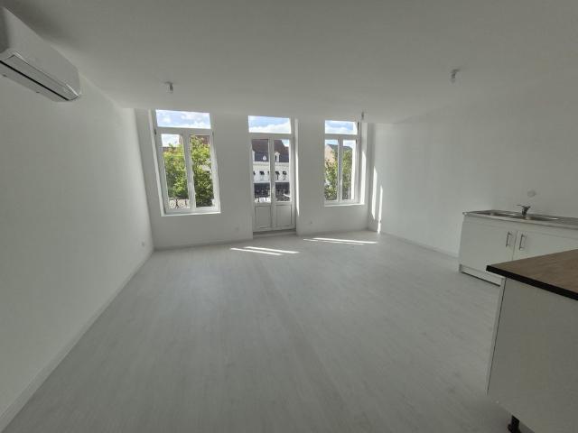 Location Appartement 3 pièces 99m² ST AMAND LES EAUX 59230