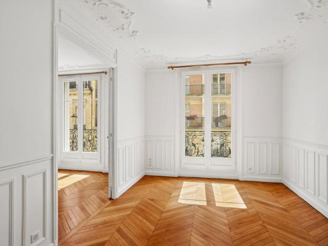 Location Appartement 3 pièces 99m² PARIS 17ème