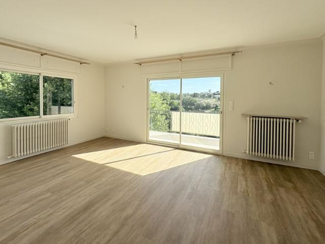 Location Appartement 3 pièces 99m² VENCE 06140