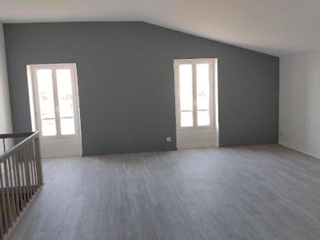 Location Appartement 3 pièces 0 m2 Pugnac