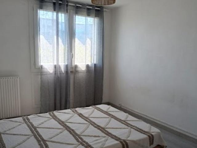 Location Appartement 3 pièces 0 m2 Talence