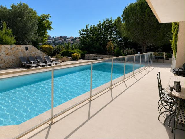 Location Appartement 3 pièces 100 m2 Carry le Rouet