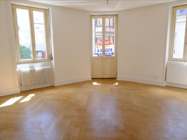 Location Appartement 3 pièces 100m²