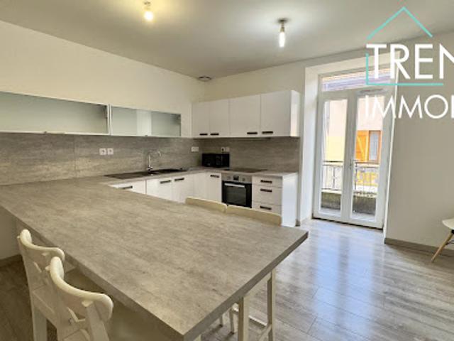 Location Appartement 3 pièces 101.1 m2 Saint Etienne de Saint Geoirs