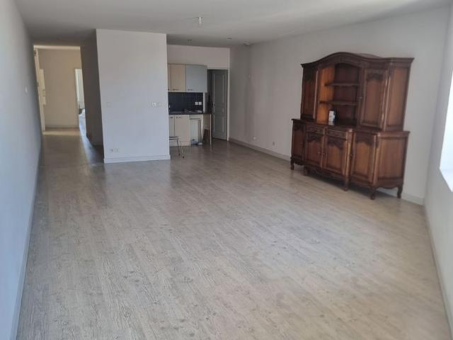 Location Appartement 3 pièces 103m² PONT DE VAUX 01190