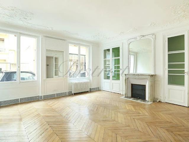 Location Appartement 3 pièces 105.15 m2 Paris 6ème