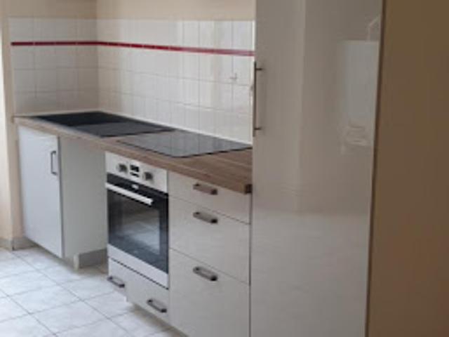 Location Appartement 3 pièces 105 m2 Le Dorat