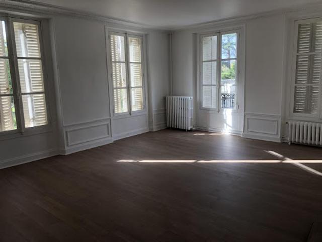 Location Appartement 3 pièces 108 m2 Bois le Roi
