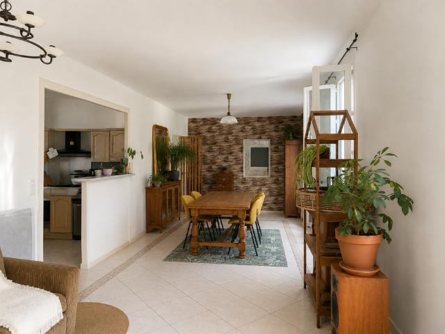 Location Appartement 3 pièces 108m² SOMMIERES 30250