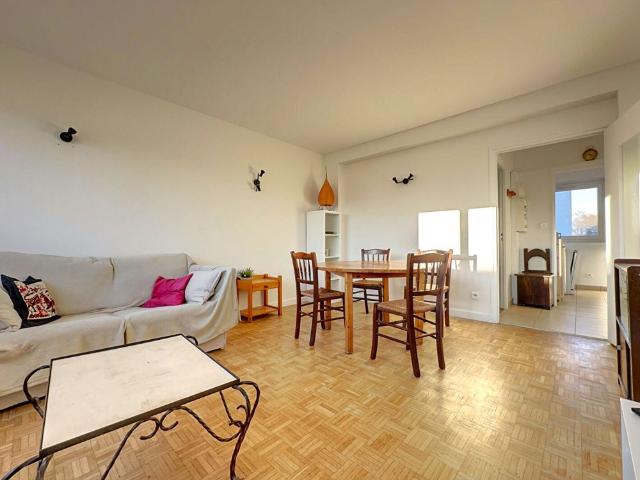 Location appartement 3 pièces, 10.00m², Lyon 03