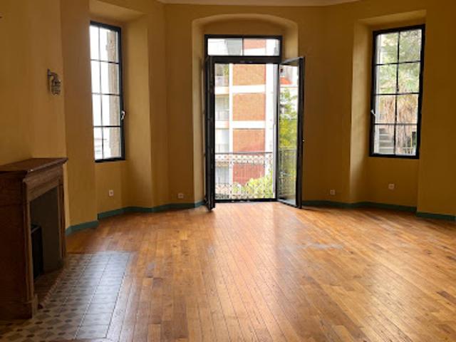 Location Appartement 3 pièces 110 m2 Ajaccio