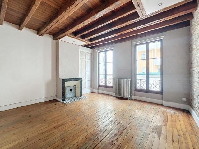Location Appartement 3 pièces 110m² AGEN 47000