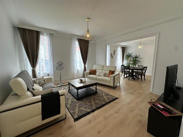 Location Appartement 3 pièces 110m²