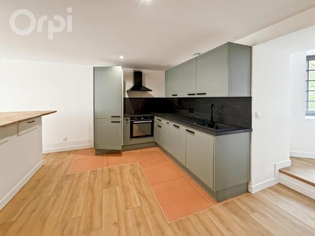 Location Appartement 3 pièces 113m² SENLIS 60300