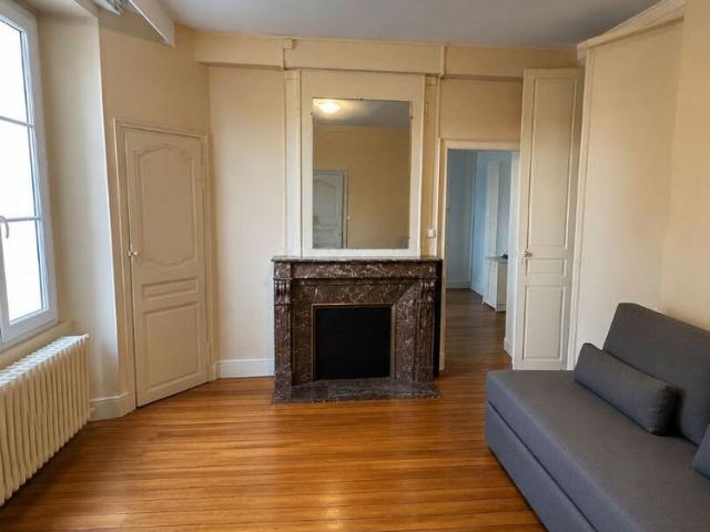 Location Appartement 3 pièces 113m²