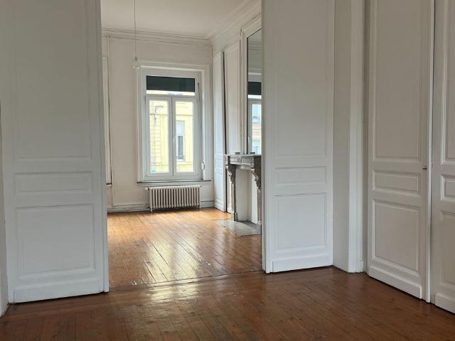 Location Appartement 3 pièces 115m² LILLE 59000