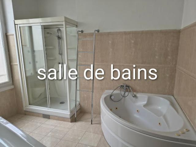 Location Appartement 3 pièces 116 m2 Lyon 2ème