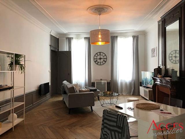 Location Appartement 3 pièces 116m²