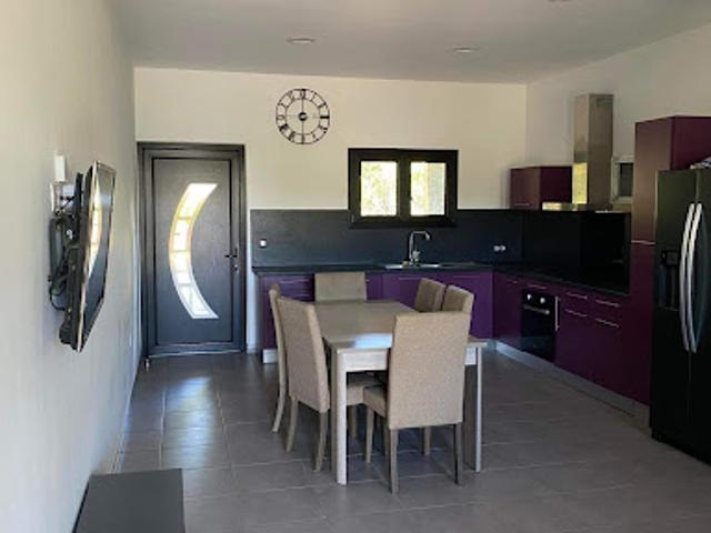 Location Appartement 3 pièces 123.46 m2 Saint Pierre