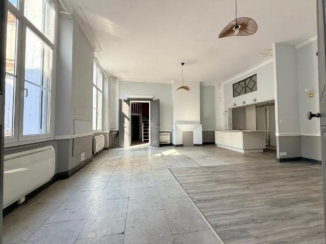 Location Appartement 3 pièces 152m² MONTPELLIER 34000