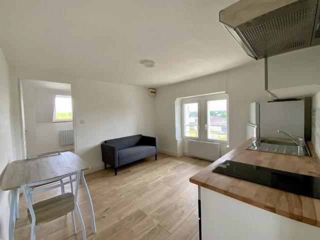 Location appartement 3 pièces, 28.10m², Jonzac