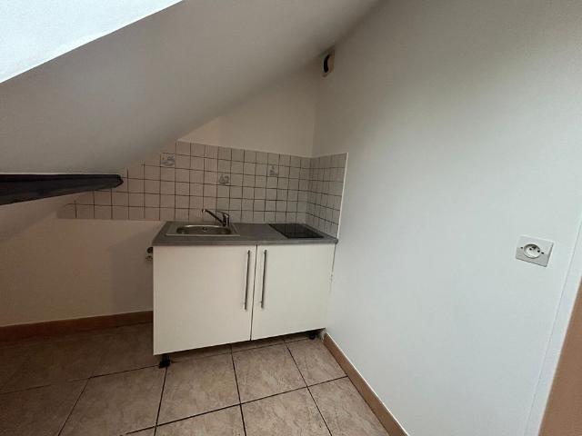 Location Appartement 3 pièces 28m²