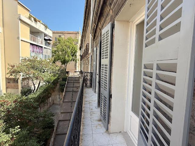 Location Appartement 3 pièces 37 m2 Marseille 2ème