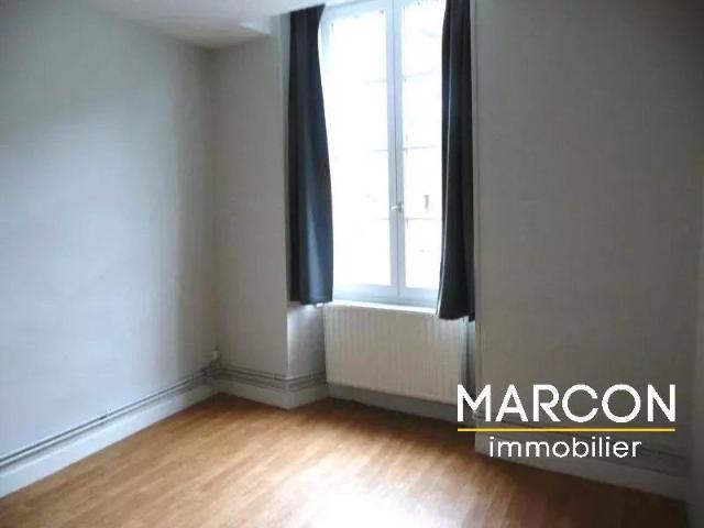 Location Appartement 3 pièces 35m² AUBUSSON 23200