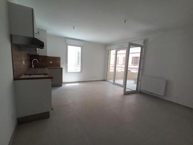 Location appartement 3 pièces TOULON 61m² à 918.20€/mois CDC Habitat