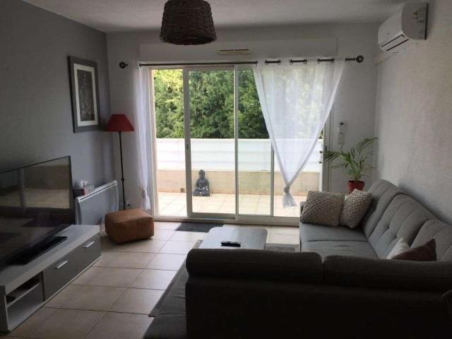Location appartement 3 pièces Althen des Paluds 84
