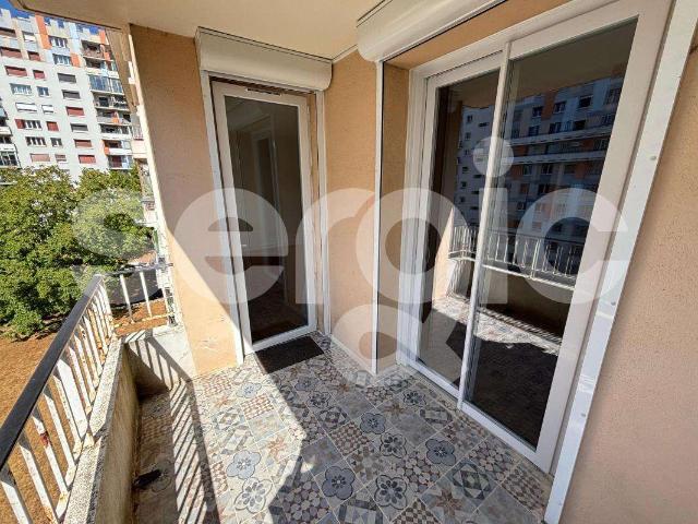 Location appartement 3 pièces Angers Belle Beille 49