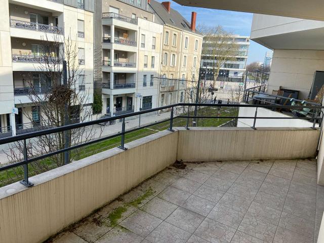 Location appartement 3 pièces Angers Saint Serge 49