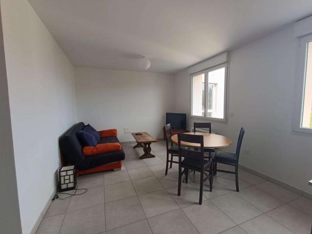 Location appartement 3 pièces Angers Saint Serge 49