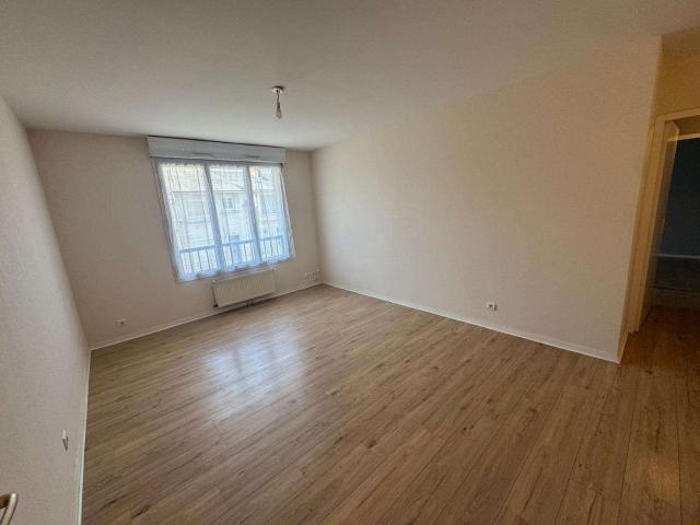Location appartement 3 pièces Angers Saint Serge 49