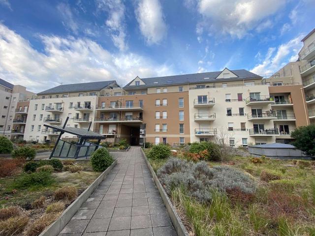 Location appartement 3 pièces Angers Saint Serge 49