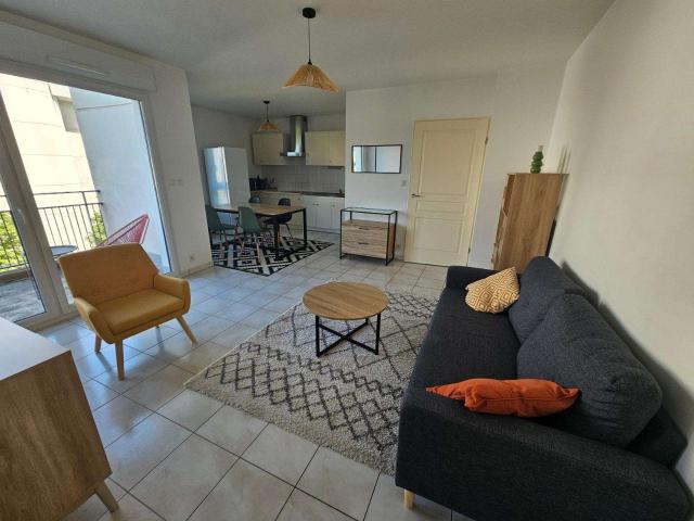 Location appartement 3 pièces Angers Saint Serge 49