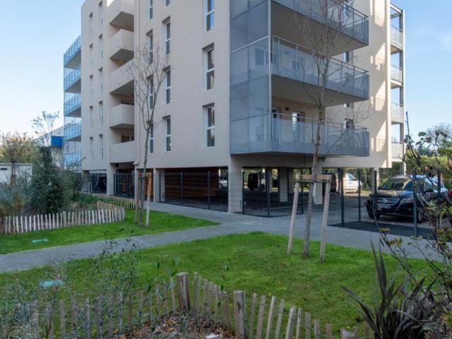 Location appartement 3 pièces ARLES 64m² à 681.40€/mois CDC Habitat