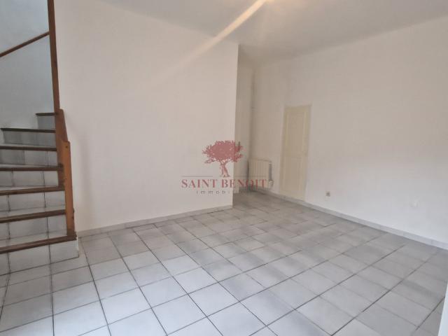 Location Appartement 3 pièces avec balcon au 1er et 2ème étage Saint Jean de Fos Hérault 34