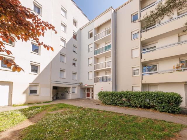 Location appartement 3 pièces BEAUMONT 74m² à 696.04€/mois CDC Habitat