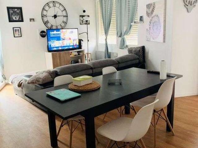 Location appartement 3 pièces Châteauneuf du Pape 84
