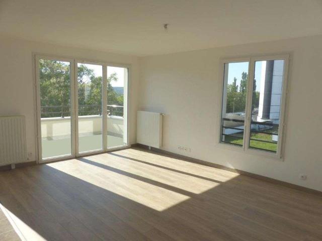 Location appartement 3 pièces Corbeil Essonnes 91
