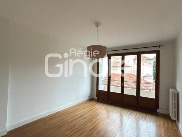 Location Appartement 3 pièces + cuisine 65,40 m² 1