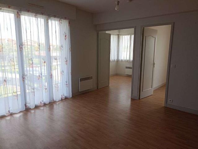 Location appartement 3 pièces Dax 40