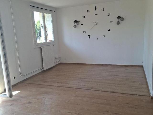 Location Appartement 3 pièces DRAGUIGNAN 83300