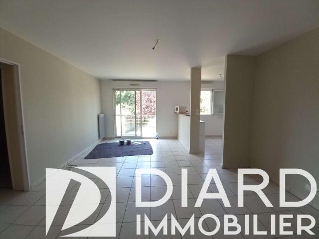 Location appartement 3 pièces Étrelles 35