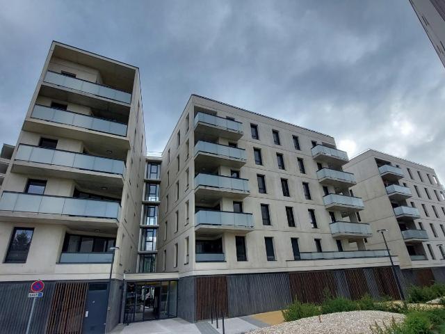 Location appartement 3 pièces EYBENS 62m² à 800.09€/mois CDC Habitat