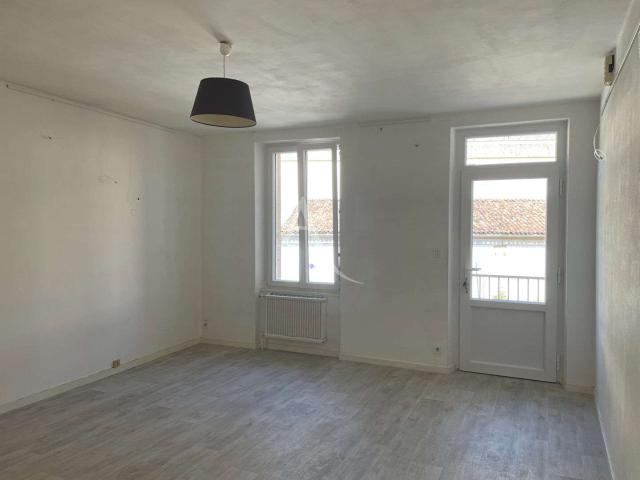 Location appartement 3 pièces Fontenay le Comte 85